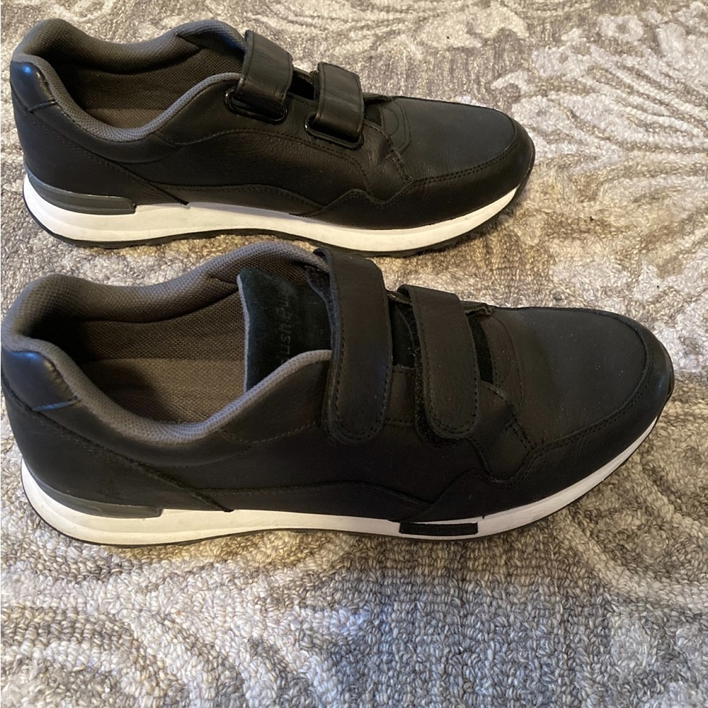 Hush Puppies 9 1/2 Women